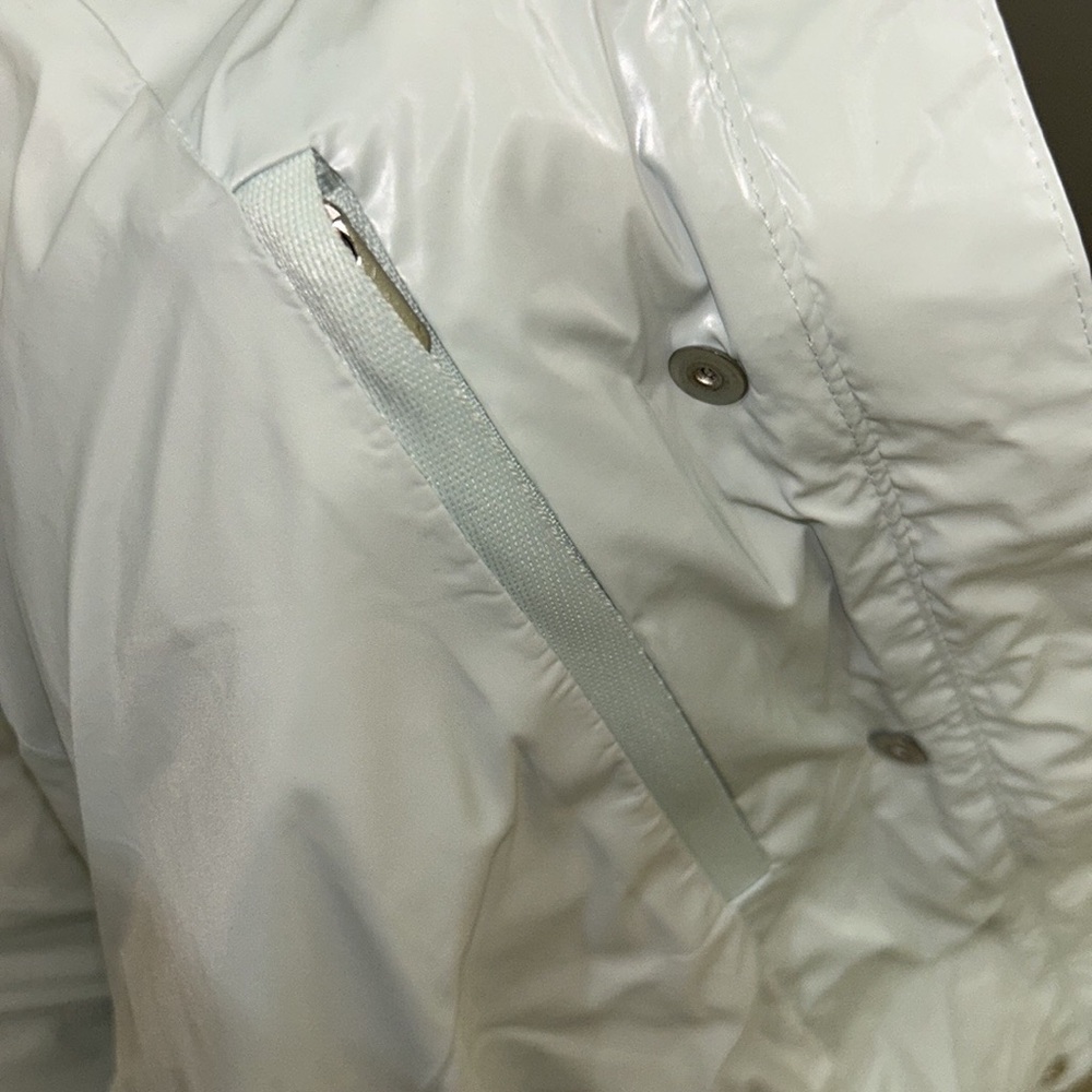 Athleta SUMMIT CROPPED SHINE DOWN PUFFER - Picture 7 of 12